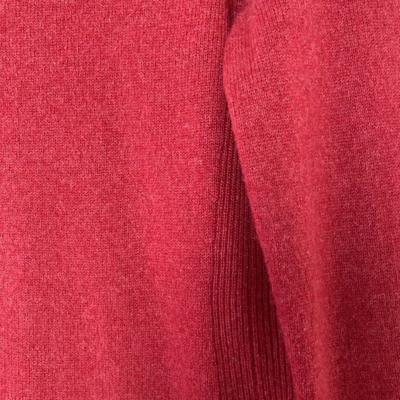 Saks Fifth Avenue Cashmere Sweater Heather Red Crewneck Long Sleeve Size S - Picture 3 of 11